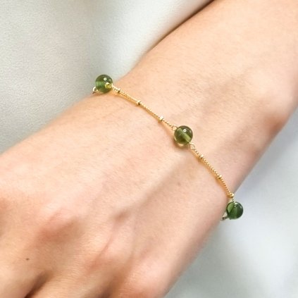 Gold bracelet with Moldavite P2000311640009