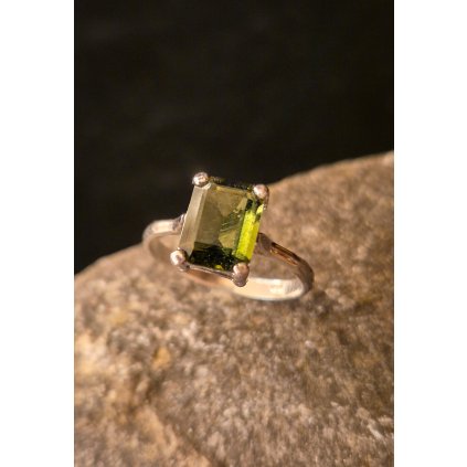 Silver ring with Moldavite P2000317600007