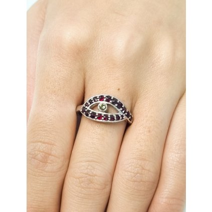 Stříbrný prsten s vltavínem a granáty P2000318020002