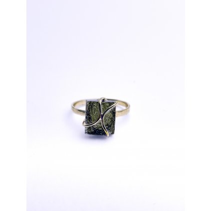 Moldavite ring in gold 2000287000005