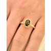 Zlatý prsten s broušeným vltavínem 2000344670004