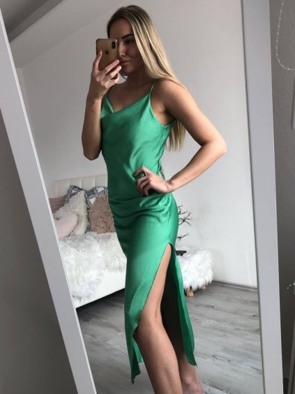 Šaty saténové na ramínka dlouhé dámské (S/M ONE SIZE) ITALSKÁ MÓDA IMD22247 (Velikost S/M/L, Barva růžová starorůžová)
