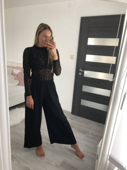 Kalhoty elegantní skládané dámské (S/M/L ONE SIZE) ITALSKÁ MÓDA IMD22521/DR (Velikost S/M/L, Barva Černá)