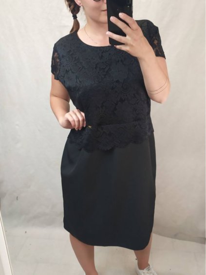Šaty elegantní společenské bez rukávu dámské nadrozměr (44-54) POLSKÁ MÓDA PMF22004C/DU (Velikost 44, Barva Černá)