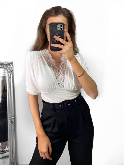 Top s krajkou krátký rukáv dámský (S/M ONE SIZE) ITALSKÁ MÓDA IMM2327419/DU (Velikost S/M/L, Barva bílá)