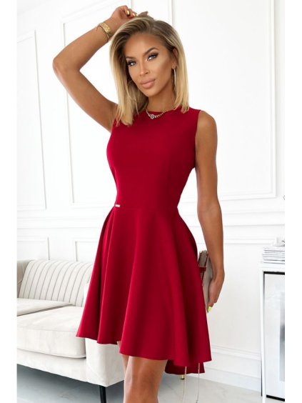 397-1 Elegantní šaty s delším zadním dílem - červené se třpytkami