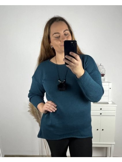 Svetr prodloužený s přívěskem dlouhý rukáv dámský nadrozměr (3XL/4XL ONE SIZE) ITALSKÁ MÓDA IM323NECK/DU (Velikost 3XL/4XL, Barva modrá petrolejová)