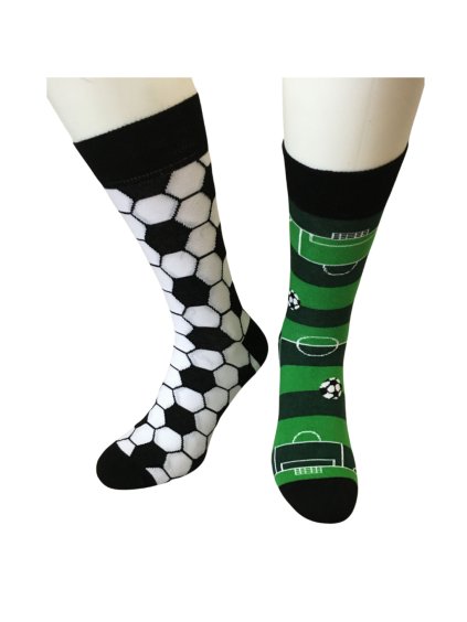 Ponožky veselé obrázkové slabé pánské pro fotbalisty (38-41,42-46) POLSKÁ MODA DPP20FOTBAL (Velikost 38-41, Barva Černá)
