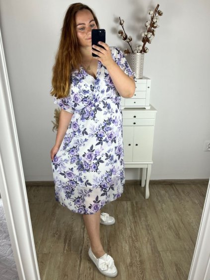 Šaty šifonové krátký rukáv dámské nadrozměr květované (XL/2XL ONE SIZE) ITALSKÁ MÓDA IMWGM232296 (Velikost XL/2XL, Barva fialová)