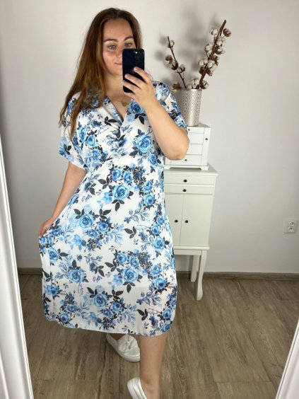 Šaty šifonové krátký rukáv dámské nadrozměr květované (XL/2XL ONE SIZE) ITALSKÁ MÓDA IMWGM232296-5/DUR (Velikost XL/2XL, Barva modrá)