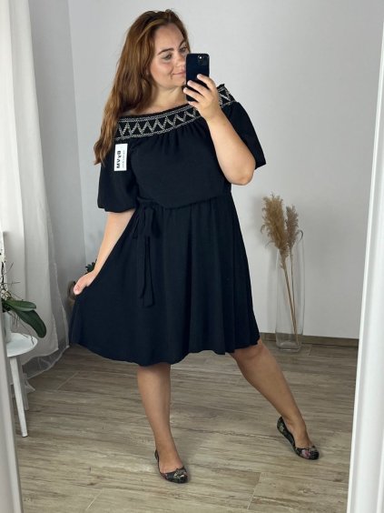 Šaty krátké s páskem  carmen dámské nadrozměr (48/50 ONE SIZE) ITALSKÁ MÓDA IMWEC24115/DUR (Velikost 48/50, Barva Černá)