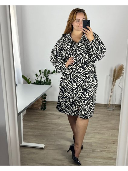 Šaty s kapucí Dlouhé košilové dlouhý rukáv dámské nadrozměr (52/54 ONE SIZE) ITALSKá MóDA IM424SAVANA/DU (Velikost 52/54, Barva Černo-bílá)
