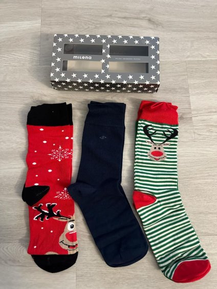 Dárková krabička s ponožkami milena vánoční dámské (38-41) POLSKÁ MÓDA DPP24CHRISTMAS-4/DR (Velikost 38-41, Barva _barva viz foto)