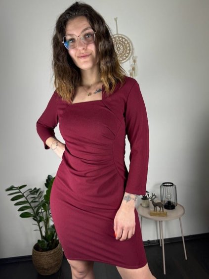 Šaty elegantní pouzdrové 3/4 rukáv dámské (S-XL) ITALSKÁ MÓDA IMM23M23121-3/DUR (Velikost S, Barva vínová)