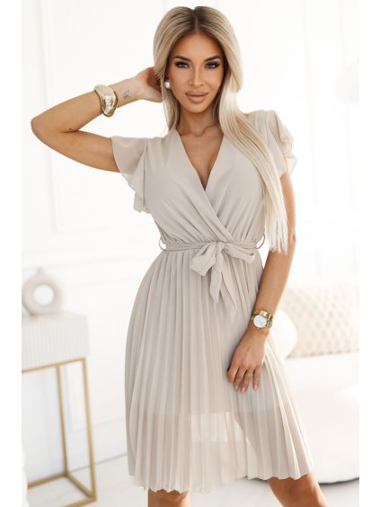 424-7 Chiffon pleated dress with neckline and ruffles - beige (Velikost UNI)