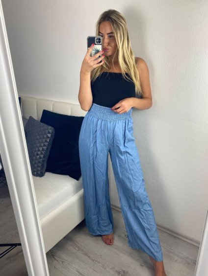Kalhoty dlouhé riflové dámské (S/M/L ONE SIZE) ITALSKÁ MÓDA IMD24021/D (Velikost M/L, Barva světle modrá)