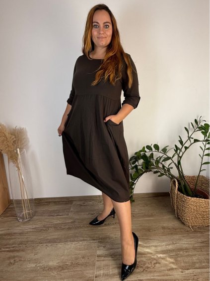Šaty dlouhé volnočasové 3/4rukáv dámské nadrozměr CARRY (46/48/50 ONE SIZE) ITALSKÁ MÓDA IMSM251127/DU (Velikost 46/48/50, Barva hnědá)