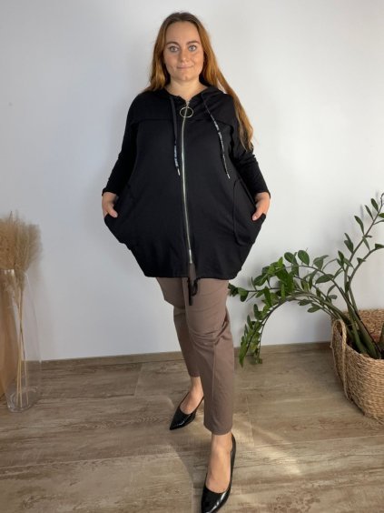 Mikina oversize na zip s kapucí dlouhý rukáv dámská nadrozměr BEATA (54/56/58 ONE SIZE) ITALSKÁ MÓDA IM423572/DR (Velikost 54/56/58, Barva Černá)