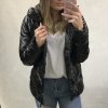 Bunda zimní lesklá dámská (S-XL) ITALSKÁ MÓDA IM4201604/DR (Velikost S, Barva Černá)