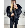 Bunda zimní krátká  s kapucí dámská (S/M/L OVER SIZE) ITALSKÁ MÓDA  PMWGB233640 (Velikost M/L, Barva Černá)