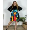 Šaty mikinové s kapucí obrázkové dlouhý rukáv dámské nadrozměr (54/56/58 ONE SIZE) ITALSKÁ MÓDA IM424793-4/DR (Velikost 56/58, Barva Černá)
