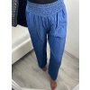 Kalhoty dlouhé riflové dámské (S/M/L ONE SIZE) ITALSKÁ MÓDA IMD24021/D (Velikost M/L, Barva světle modrá)