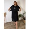 Šaty letní s přívěskem krátký rukáv dámské nadrozměr NAILA (46/48/50 ONE SIZE) ITALSKÁ MÓDA IM4251115/DU (Velikost 48/50, Barva Černá)