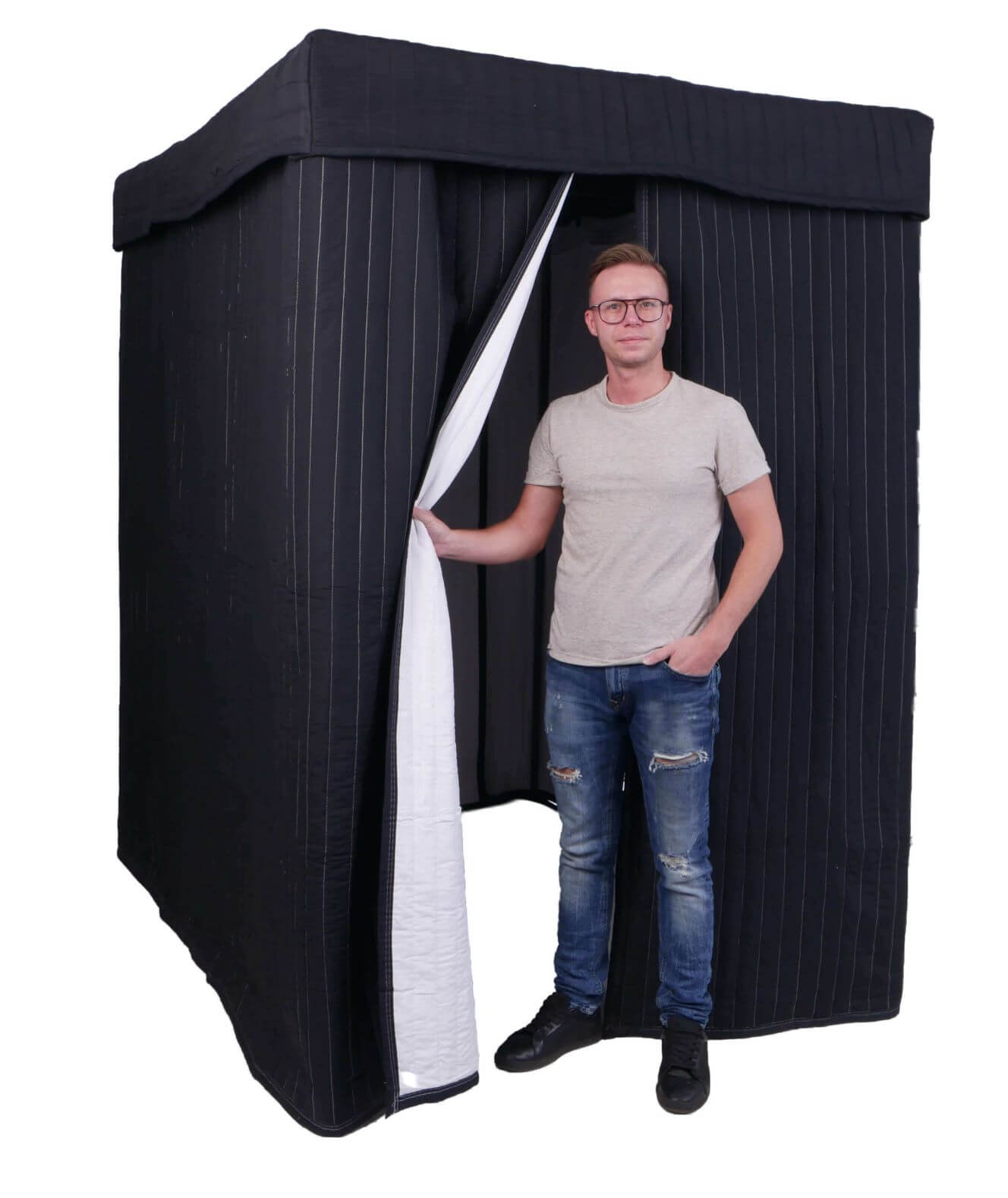 booth-person 