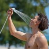 Malá outdoorová bateriová sprcha Flextail TINY Shower (Barva White)