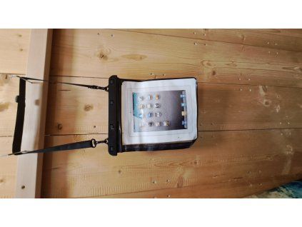 Vodotesný obal na tablet.