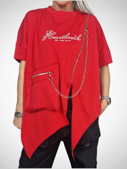 Červené oversize triko s řetízkem