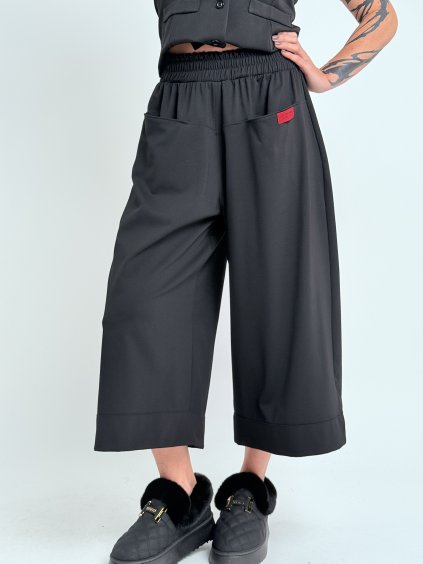 Černé široké kalhoty DESERVE