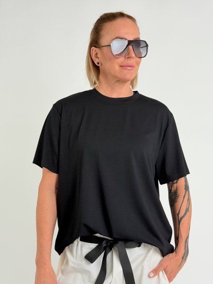 Černé triko EMO