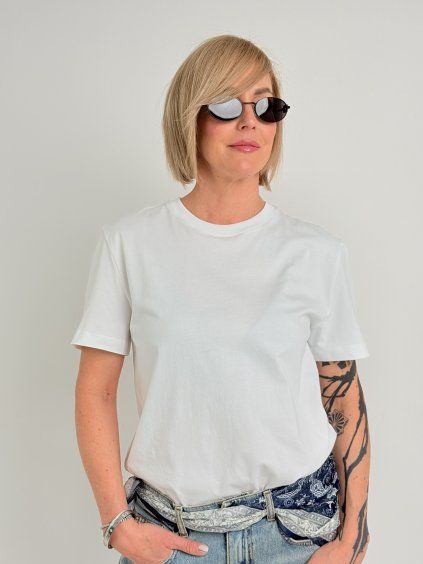 Držiak na biele tričko