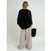 Čierny sveter POLA