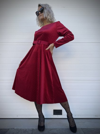 dámské šaty s páskem