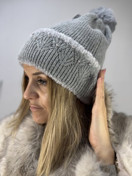 Dámská zimní čepice