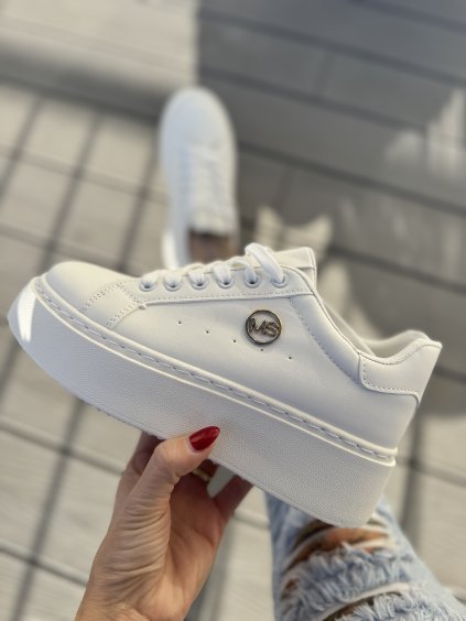 dámské moderní tenisky