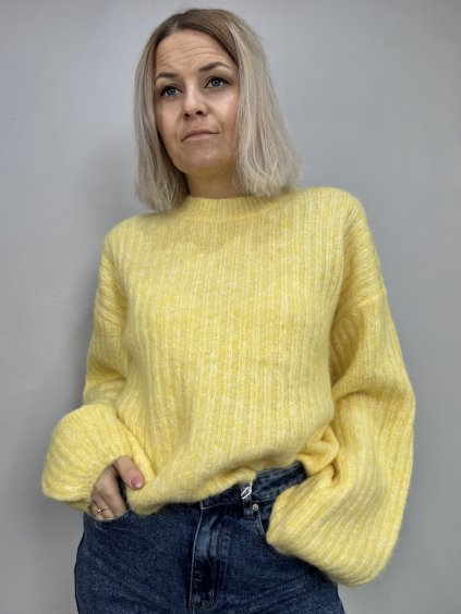 dámský heboučký svetr