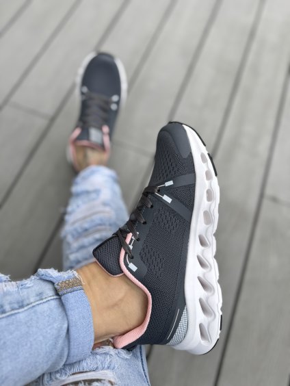 dámské sportovní tenisky