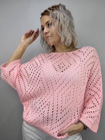 Lehký háčkovaný svetřík