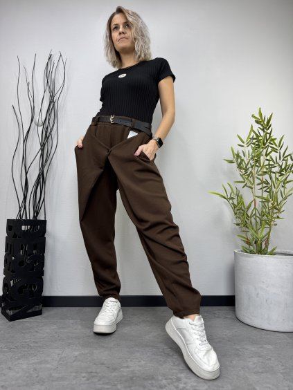 Moderní dámské kalhoty s páskem