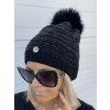 dámská čepice s bambulí