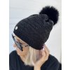 dámská čepice s bambulí
