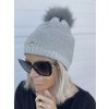 dámská čepice s bambulí