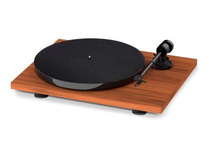 Pro-Ject E1 + OM5e (Barva Black)