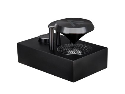 s trax black 3q