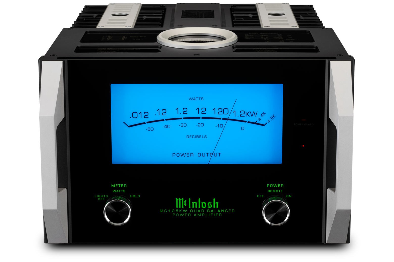 McIntosh MC1.25KW z předního nadhledu, skleněný panel s modrým wattmetrem a hliníkové úchyty
