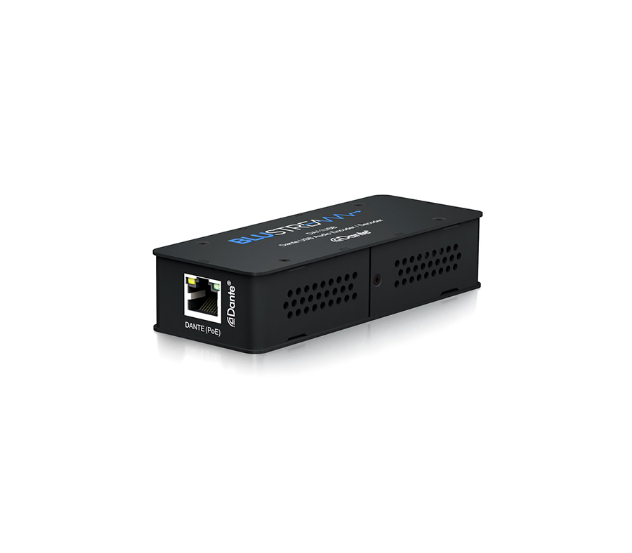 Detail síťového konektoru DANTE (PoE) na Blustream DA11USB s dvojicí stavových LED