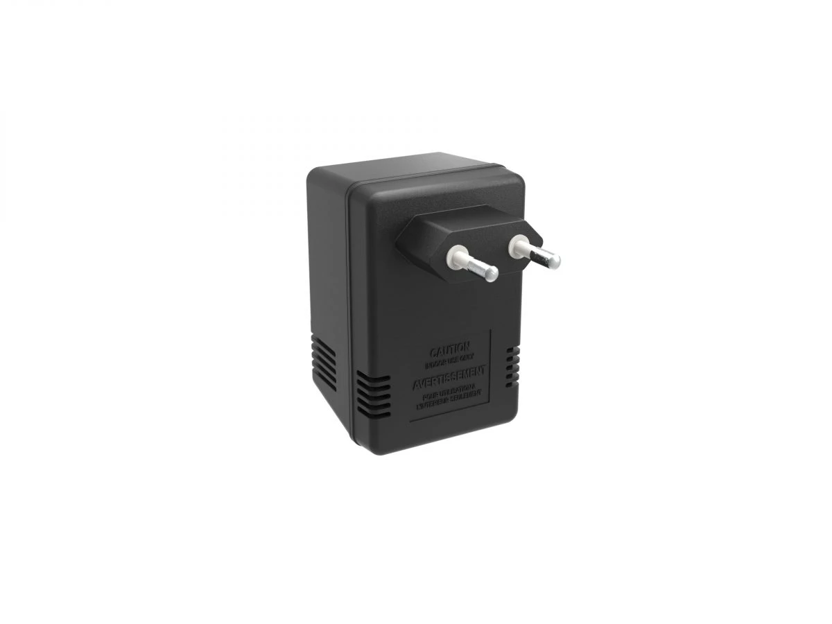 Síťový filtr IsoTek EVO3 IsoPlug zapojený do zásuvky